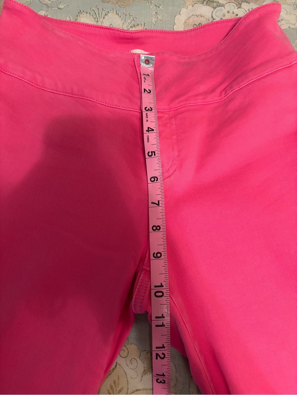 Alice + Olivia BRIGHT Pink Bootcut Jeans Size 26 - Picture 4 of 9